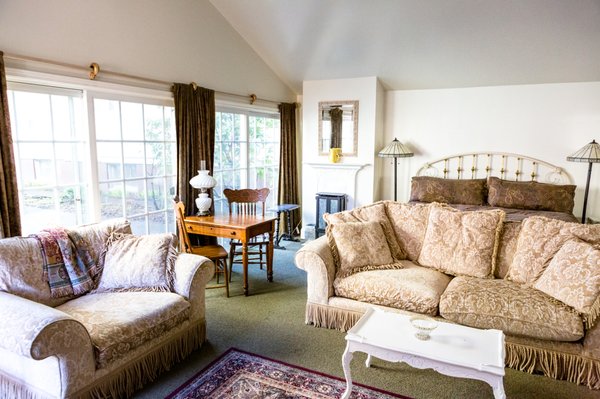 The Cottage - Separate space with a king sized Westin Heavenly Bed, bathroom and kitchenette. Call for details. The Cottage - Separate space with a king sized Westin Heavenly Bed, bathroom and kitchenette. Call for details.