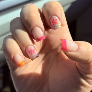 Magic True Nails - Lam did an amazing job with this bright and summery polygel set! - Nail Salons Near Me - Inglewood, California