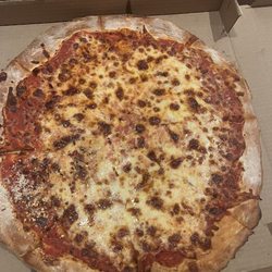 Sports Bar & Grill - Cheese Pizza