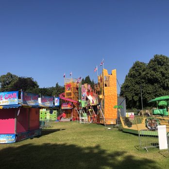 Abbey Park - Fun Fair - opens 1-8pm - Parks Near Me - Leicester, LEC