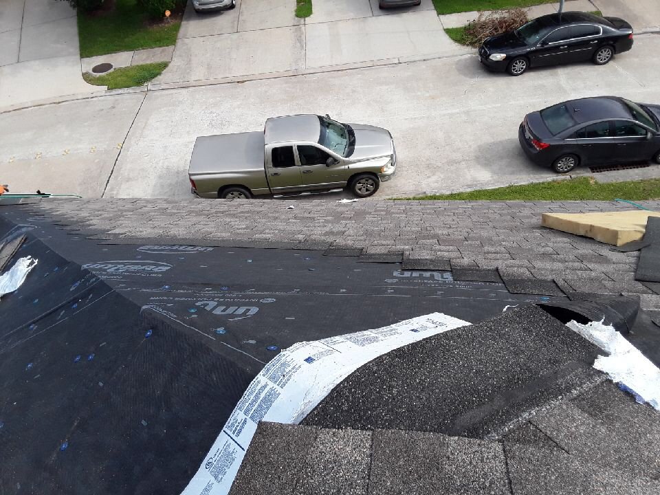 Slide of Aura Roofing Services