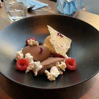 Le Boulevardier - French Near Me - Montreal, Quebec