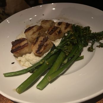 Seasons 52 - Scallops - New American Near Me - Memphis, Tennessee