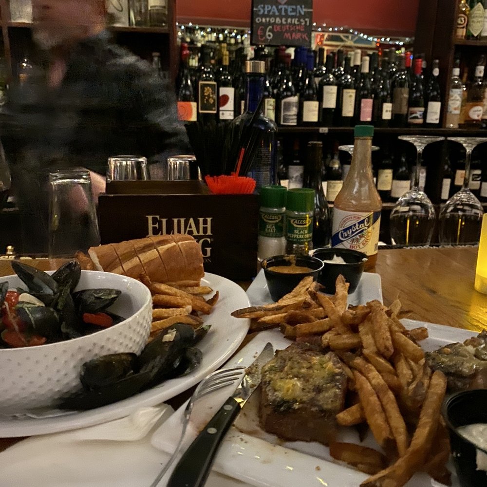 The Delachaise - Mussels + steak with frites - Wine Bars Near Me - New Orleans, Louisiana The Delachaise - Mussels + steak with frites - Wine Bars Near Me - New Orleans, Louisiana