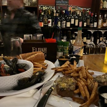 The Delachaise - Mussels + steak with frites - Wine Bars Near Me - New Orleans, Louisiana The Delachaise - Mussels + steak with frites - Wine Bars Near Me - New Orleans, Louisiana