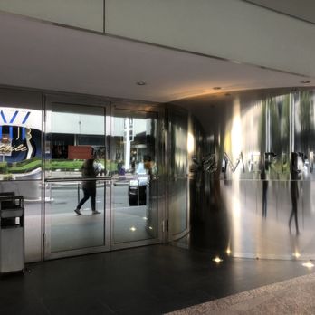 Le Meridien Paris Arc de Triomphe - Hotels Near Me - Paris, 75