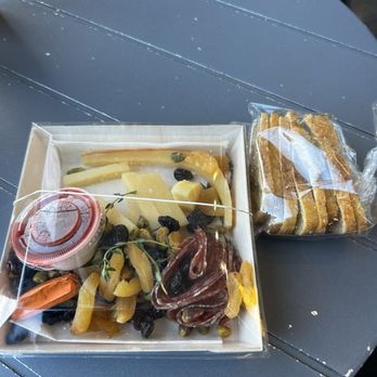 Spitfire Cheese and Sundry - build your own nosh board at the airport - Cafes Near Me - New York, New York