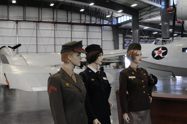 Erickson Aircraft Collection by null