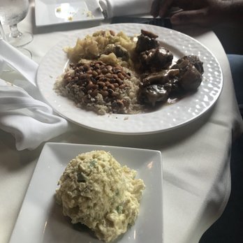 Delta's - Soul Food Near Me - New Brunswick, New Jersey