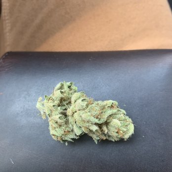 Breakwater - Royal CBD - Cannabis Dispensaries Near Me - Cranbury, New Jersey Breakwater - Royal CBD - Cannabis Dispensaries Near Me - Cranbury, New Jersey