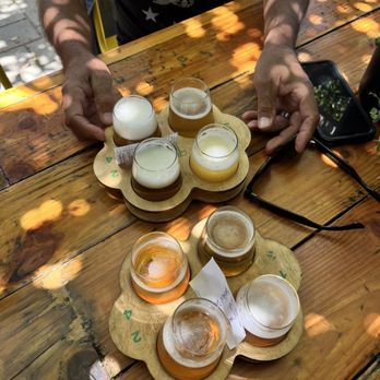 Green Cheek Beer Co. - Beer flight - Breweries Near Me - Oceanside, California