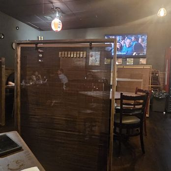 Zu Izakaya - Privacy screens between many of the tables - Asian Fusion Near Me - Tempe, Arizona