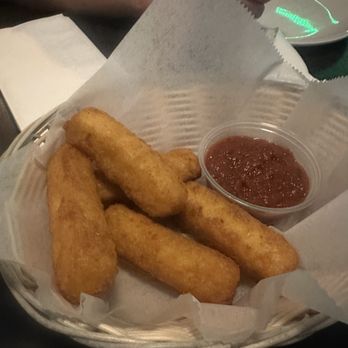 Brews Brothers Grille - Mozzarella Sticks - Sports Bars Near Me - Franklin Square, New York