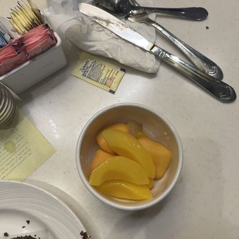 Palace Buffet - Chocolate cake and fruit - Buffets Near Me - Biloxi, Mississippi
