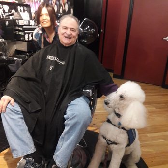 Floyd's 99 Barbershop - Barbers Near Me - Fairfax, Virginia