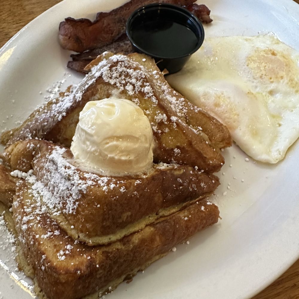 TJ's Roadhouse - The 222 French toast, bacon and 2 eggs - American Near Me - Colfax, California TJ's Roadhouse - The 222 French toast, bacon and 2 eggs - American Near Me - Colfax, California