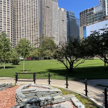 Heritage Green Park - Parks Near Me - Chicago, Illinois Heritage Green Park - Parks Near Me - Chicago, Illinois