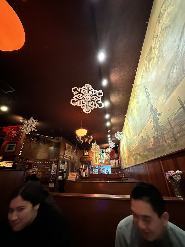 Hattie's Hat Restaurant