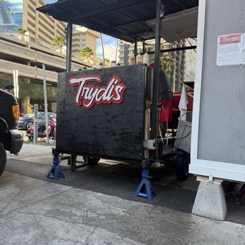 Trydis  BBQ - Grill - Food Trucks Near Me - Honolulu, Hawaii
