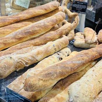 Fortinos - a variety of breads on display in a bakery - Grocery Near Me - Burlington, Ontario Fortinos - a variety of breads on display in a bakery - Grocery Near Me - Burlington, Ontario
