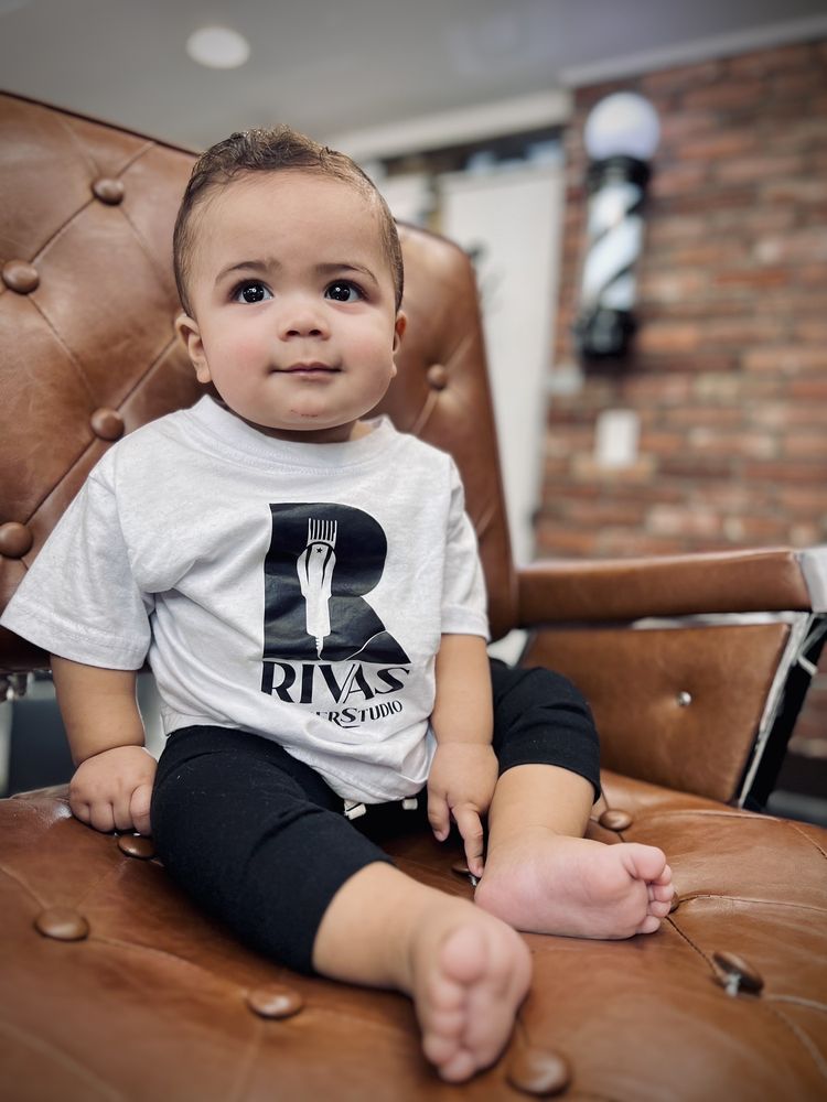 RIVAS BARBER STUDIO Updated July 2024 33 Columbia St, Swampscott