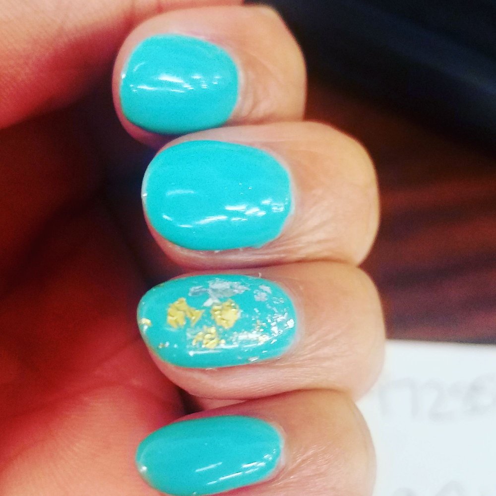 Gel manicure