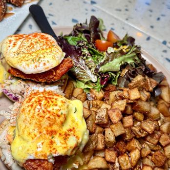 Popping Yolk Cafe - Nashville Hot Chicken Benedict - Cafes Near Me - Ontario, California