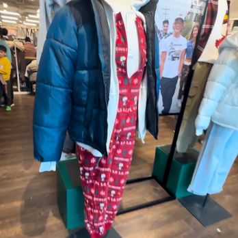 Aeropostale - Men's Clothing Near Me - Edison, New Jersey