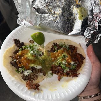 Tacos El Gallazo - Food Trucks Near Me - Los Angeles, California