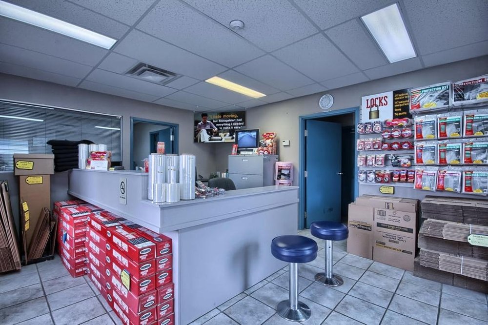 STORAGEMART 665 Adelaide St N, London, Ontario, Canada Self Storage