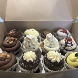 Cupcrazed Cakery