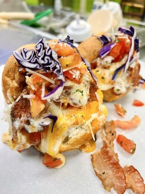 Melon Seed Deli & Frozen Yogurt by null