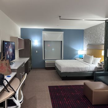 Home2 Suites by Hilton Tracy - Hotels Near Me - Tracy, California Home2 Suites by Hilton Tracy - Hotels Near Me - Tracy, California
