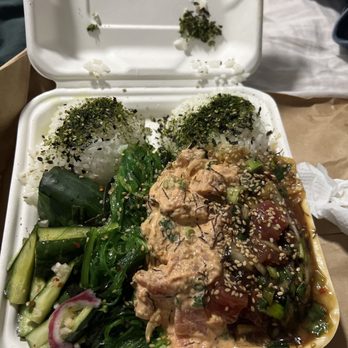 Jus' Poke - Spicy Poke White Rice Seaweed Salad Pickled Cucumbers Shoyu Poke - Hawaiian Near Me - Redondo Beach, California Jus' Poke - Spicy Poke White Rice Seaweed Salad Pickled Cucumbers Shoyu Poke - Hawaiian Near Me - Redondo Beach, California