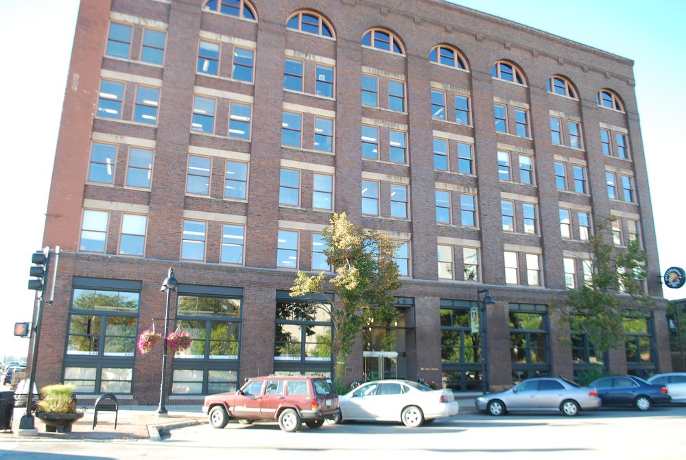 TERRUS REAL ESTATE GROUP Updated July 2024 100 Court Ave, Des