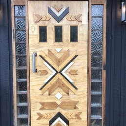 Beautiful door! Beautiful door!