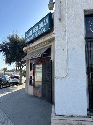 Banh Xeo Quan by null