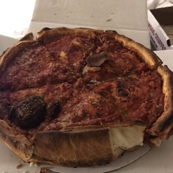 Giordano's - Pizza Near Me - Rosemont, Illinois