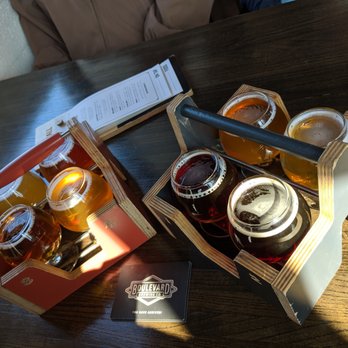 Boulevard Brewing - Some flights before the tour - Gastropubs Near Me - Kansas City, Missouri