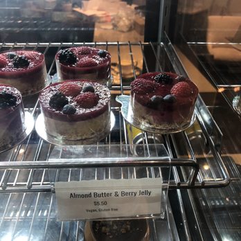 Nutriente Pastry Studio - Patisserie/Cake Shop Near Me - Las Vegas, Nevada Nutriente Pastry Studio - Patisserie/Cake Shop Near Me - Las Vegas, Nevada