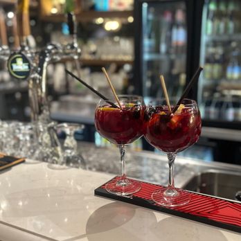 Ibis Amsterdam Centre Hotel - Cocktails - Hotels Near Me - Amsterdam, New Hampshire Ibis Amsterdam Centre Hotel - Cocktails - Hotels Near Me - Amsterdam, New Hampshire