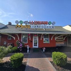La Estacion - Outside of La Estacion
