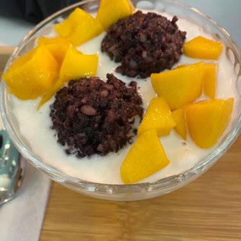 Mango Mango Dessert - Desserts Near Me - Chicago, Illinois