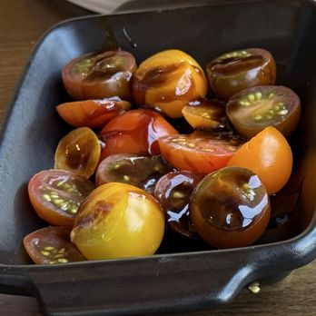 Red Canyon Lodge - Heirloom tomatoes with balsamic vinegar - Resorts Near Me - Dutch John, Utah Red Canyon Lodge - Heirloom tomatoes with balsamic vinegar - Resorts Near Me - Dutch John, Utah