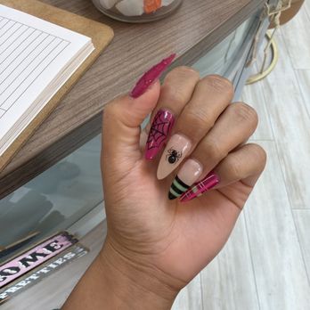 Acrylic Nail Bar - Amazing service! - Nail Salons Near Me - La Puente, California Acrylic Nail Bar - Amazing service! - Nail Salons Near Me - La Puente, California