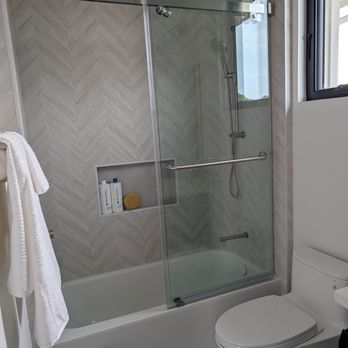 J's Custom Glass - Windows Installation Near Me J's Custom Glass - Windows Installation Near Me