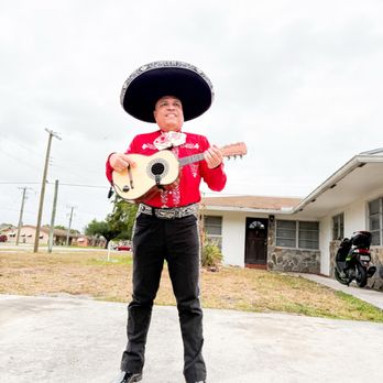 Mariachi Cielito Huasteco - VIHUELISTA - Musicians Near Me Mariachi Cielito Huasteco - VIHUELISTA - Musicians Near Me
