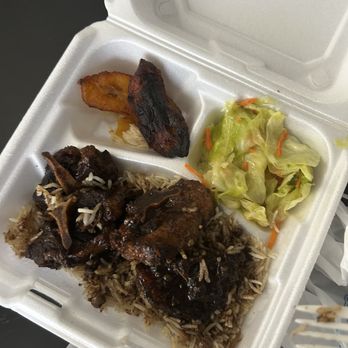 Stephanies Jamaican kitchen - Foods great portions are horrible for $28 where's the food ? The plate looked like leftovers not a $28 dollar meal. Thanks a lot. - Caribbean Near Me - Fort Worth, Texas Stephanies Jamaican kitchen - Foods great portions are horrible for $28 where's the food ? The plate looked like leftovers not a $28 dollar meal. Thanks a lot. - Caribbean Near Me - Fort Worth, Texas