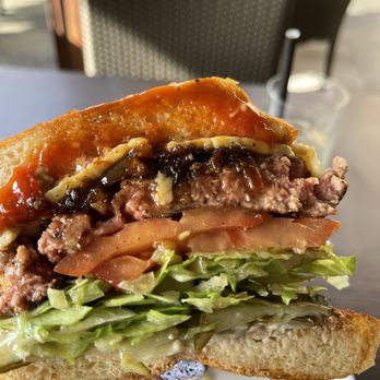 Splashes Restaurant - Best burger I have ever had in my life! - New American Near Me - Laguna Beach, California