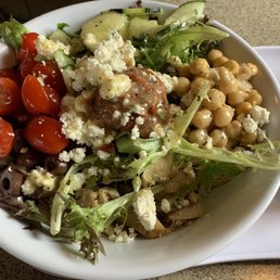 Med bowl with chicken